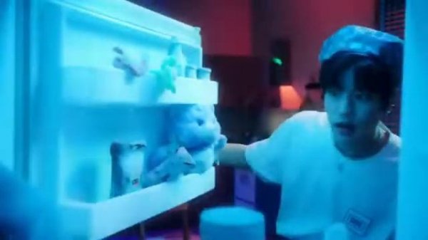 stray kids domino music video