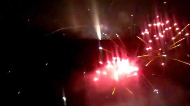 Салют в городе Актау 30.08.11 В День Конституции смотреть онлайн