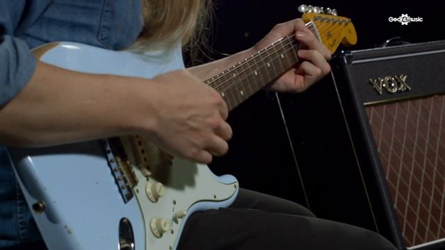 Vox AC15C1X Custom Combo w/ Celestion Blue смотреть онлайн
