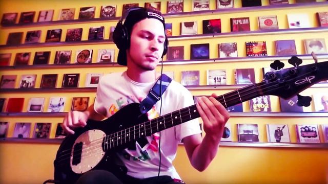 #U2 A Man and a Woman #Bass Cover #TABS #daniB5000 смотреть онлайн