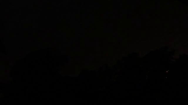 Мощная гроза в Ильичёвске смотреть онлайн