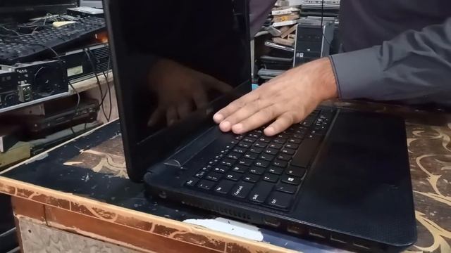 DELL Inspiron 3521, 3rd Generation, Core i5, DDr3: REVIEW (Urdu / Hindi) смотреть онлайн