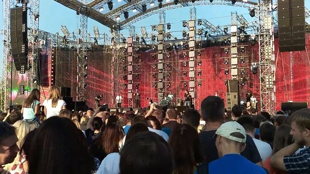 Фестиваль фейерверков 18.08.18, Москва(2) смотреть онлайн