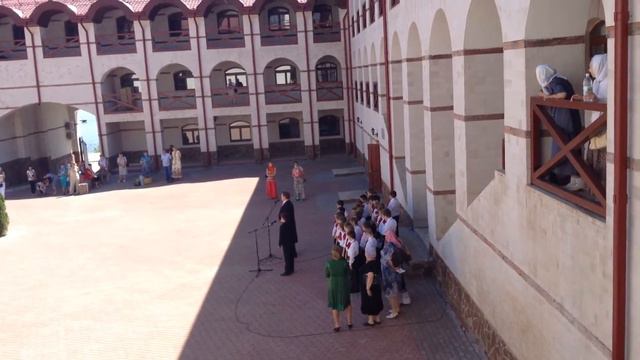 "Беловежская пуща" на празднике Святой Троицы в Казанском мужском монастыре в с.Винновка. 2014г смотреть онлайн