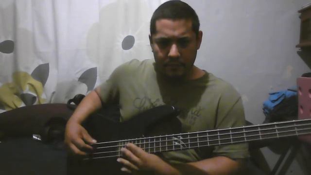 Kingston town bass cover смотреть онлайн