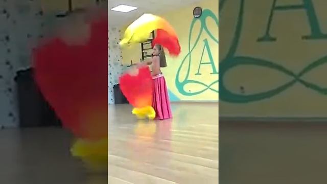 Танец з веером смотреть онлайн