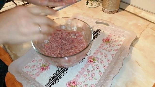 Мясные КОТЛЕТЫ С СЫРНОЙ НАЧИНКОЙ. ОЧЕНЬ ВКУСНО. Рецепт котлет. смотреть онлайн