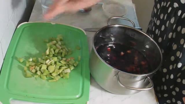 Кисель из ревеня и черноплодной рябины смотреть онлайн