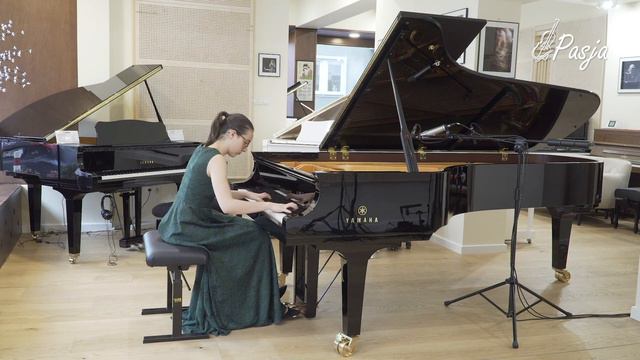 YAMAHA CFX - F. Chopin - Etiuda Ges-dur op. 10 nr 5 - Julia Łozowska смотреть онлайн