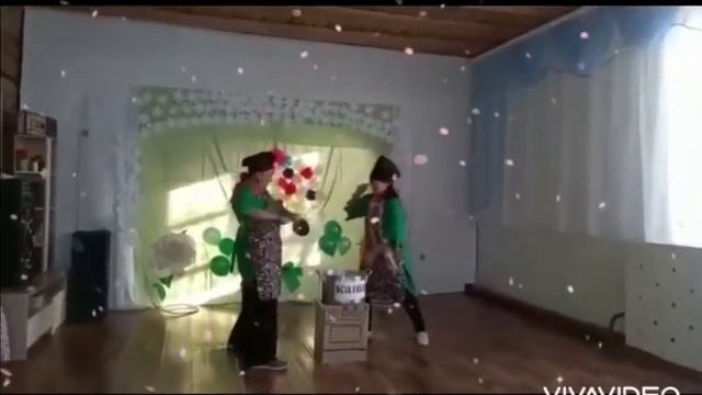 Утренник к празднику 8 марта в младшей группе 