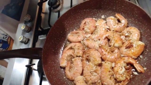 Жаренные креветки! Обалдеть как вкусно!!!? смотреть онлайн