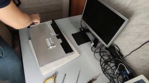 Полная разборка монитора Benq V2220-B Complete disassembly of the Benq V2220-B monitor