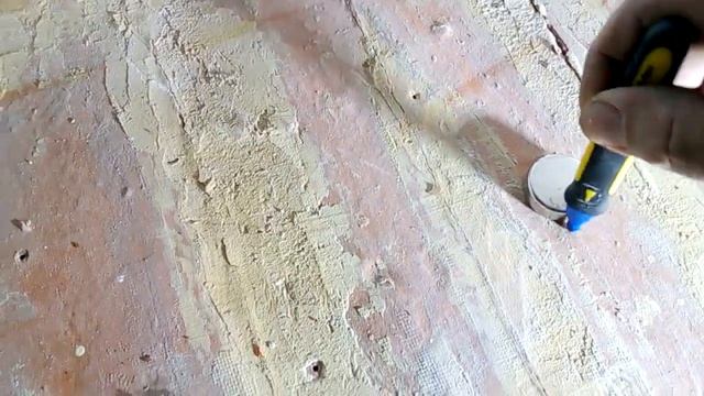 Как найти гвозди (лаги) в деревянном полу. смотреть онлайн