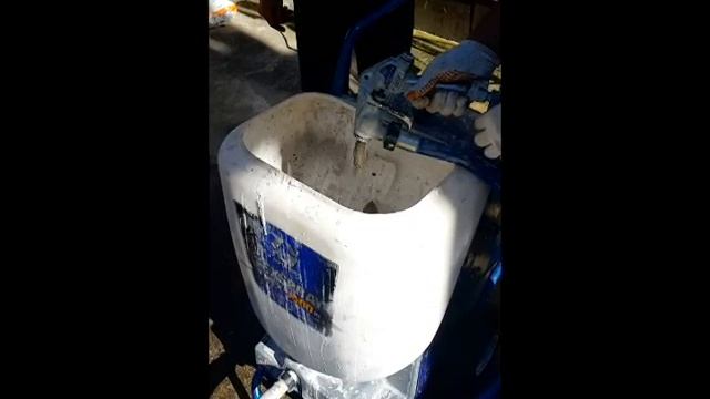 Нанесение материала MasterEmaco S488 аппаратом Graco RTX 5500 смотреть онлайн