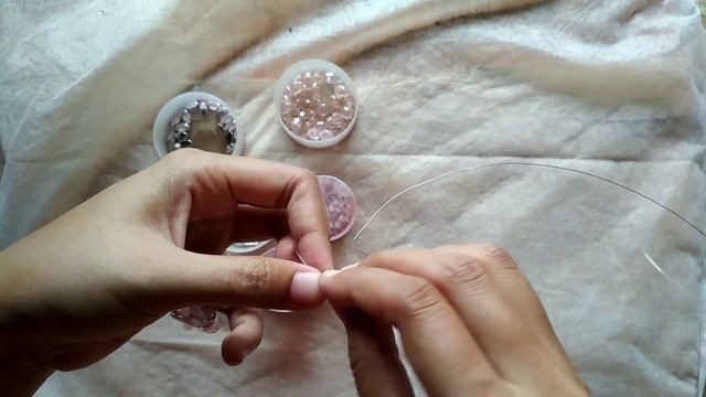DIY | Tutorial Membuat Hairvine / Simple Tiara | How To Make A Hairvine / Simple Tiara