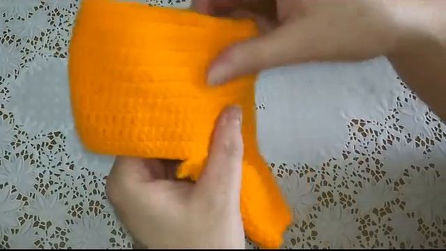 Комбинезон крючком для зайки. Как связать комбик. Одеваем Тишку. смотреть онлайн