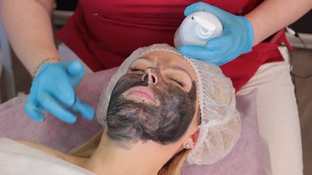 Как правильно проводить чистку лица? Карбоновый пилинг и комплексная чистка лица смотреть онлайн