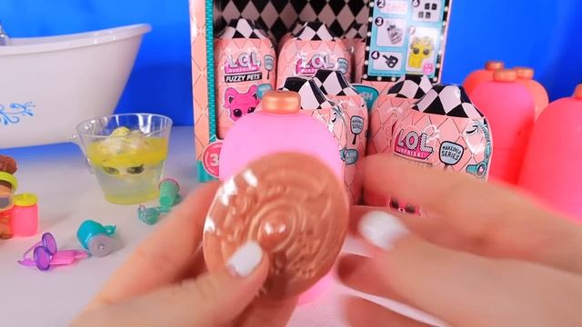 ХОЗЯЙКИ КУКЛЫ ЛОЛ НАЙДИТЕСЬ! МЕГА РАСПАКОВКА LOL SURPRISE! Барби - SPA for FUZZY PETS #Play смотреть онлайн