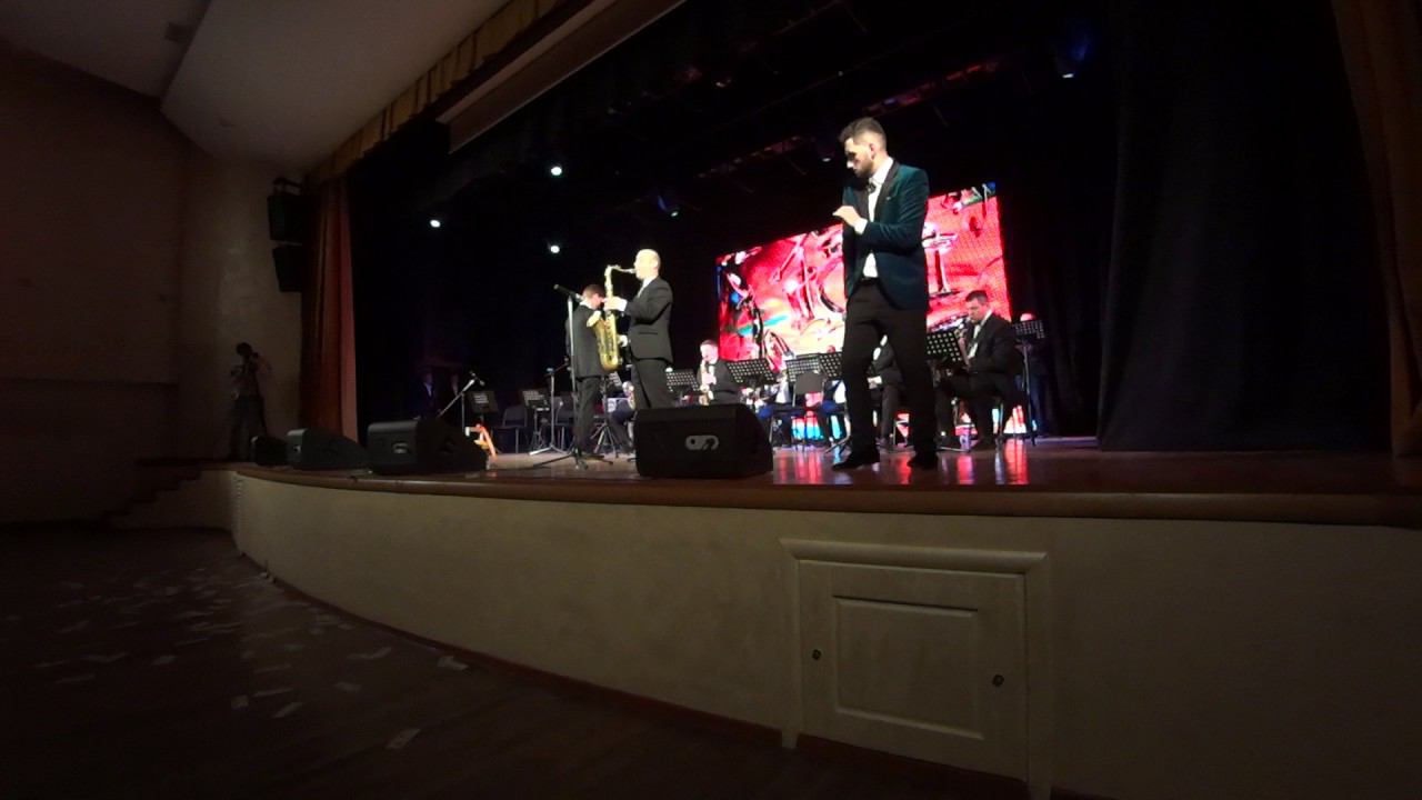 A Feel Good смотреть онлайн