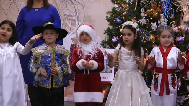 Новогодний утренник Песня " Что такое зима?" смотреть онлайн