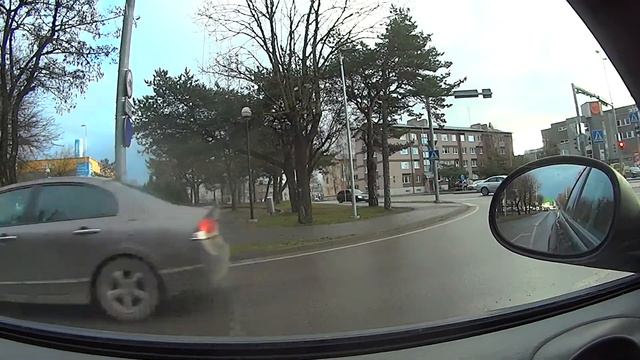 4047 Эстония, Хаапсалу новогодняя ёлка смотреть онлайн