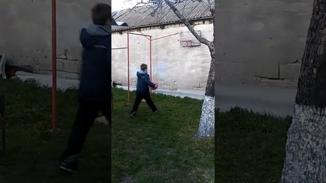 Мои тренировки баскетбола!!!! смотреть онлайн