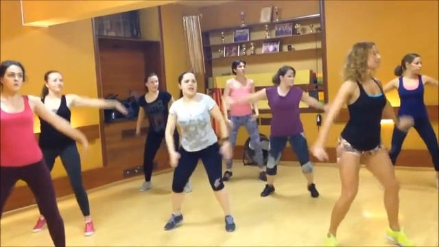 Reggaeton class. Sasha Lomakina. Урок реггетон. Саша Ломакина. смотреть онлайн