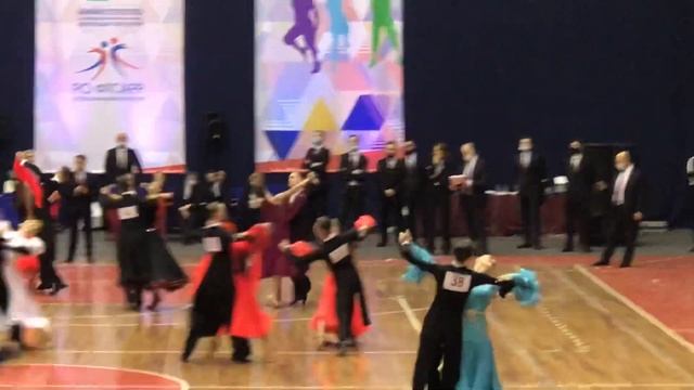 Рябченко Игорь - Рейвах Екатерина. Вальс. 1/8 ЮФО смотреть онлайн