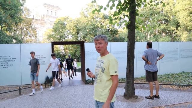 БЕРЛИН РЕЙХСТАГ БРАНДЕНБУРГСКИЕ ВОРОТА смотреть онлайн
