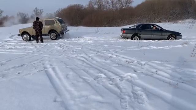 Toyota vista sv43 против лонжеронов нива ваз 2121??? смотреть онлайн