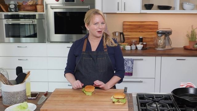 How to Make the Ultimate Smashed Burgers and Crunchy Kettle Potato Chips смотреть онлайн