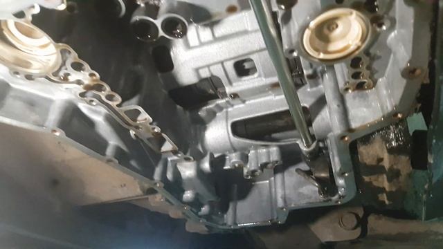 Nissan Almera Classic. Замена масла АКПП со снятием потдона и заменой фильтра. смотреть онлайн