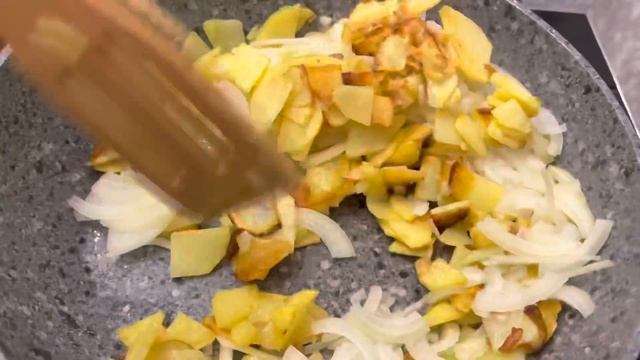 Как правильно жарить картошку | все секреты хрустящей жаренной картошки | жаренная картошка на сал смотреть онлайн