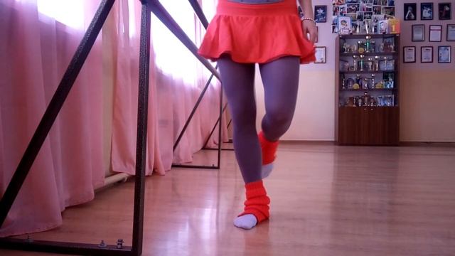 Уроки восточных танцев ⊰⊱ Шимми ⊰⊱ Тряска. СВТ КАИР. Восточные танцы Чернигов смотреть онлайн