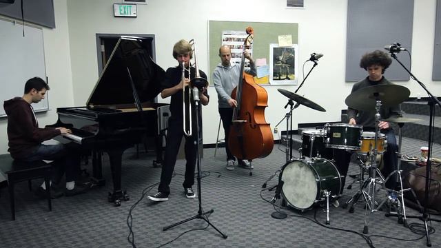 Brandon Russell - Summertime смотреть онлайн