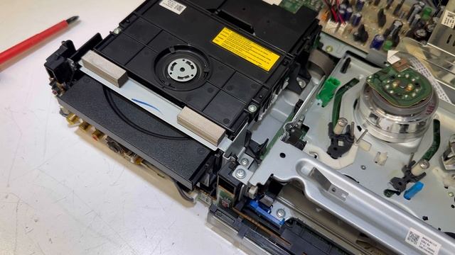 LG RC7000 Pal VHS Recorder/DVD Recorder Repair смотреть онлайн