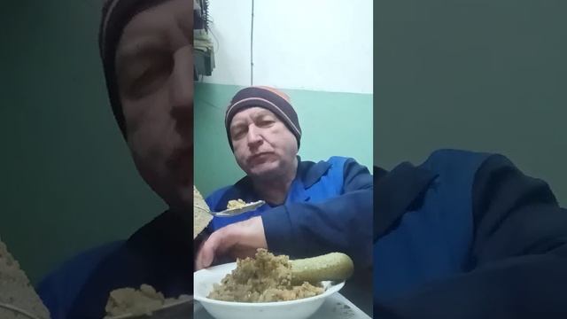 На ужин гречка с куриной печенью