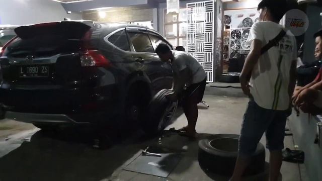 CRV use R18 JF Lebar 8/9 Ban 356/60 смотреть онлайн