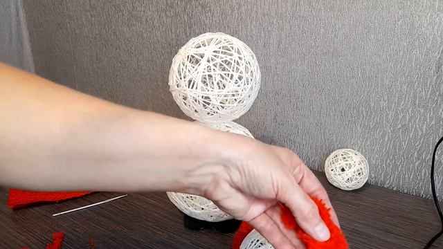 Шикарный Снеговик Из Шаров из Ниток смотреть онлайн