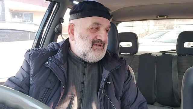 Как сейчас живет Эсхажи Кадыров - таксист, который несколько месяцев жил с сыном-инвалидом в машине смотреть онлайн