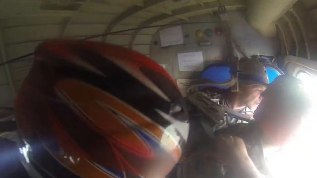 Прыжки с парашютом смотреть онлайн