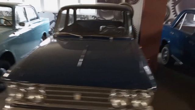 МОСКВИЧ 408. Ретро автомобиль восстановленный до заводского состояния