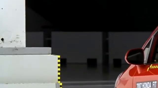 Honda Fit crash test moderate смотреть онлайн