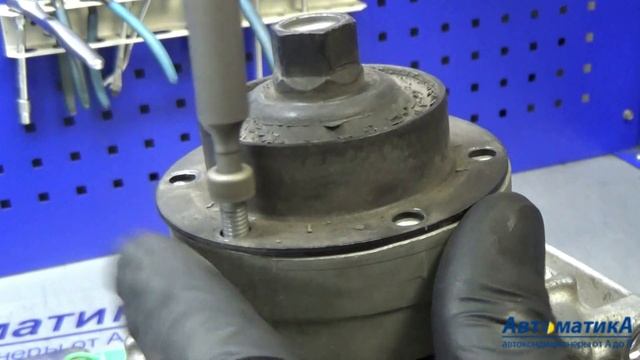 Прислали в ремонт компрессор от Audi R8. Сильные задиры поршневой группы. смотреть онлайн