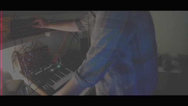 Room Live 7 - Ableton, Microfreak, Minibrute 2, Neutron, TD3, Wasp, Mavis, Uno Synth Pro, Volca... смотреть онлайн