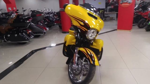 Мотоцикл HARLEY-DAVIDSON FLHXS CVO STREET GLIDE ABS арт.К00627 мотосалон Мегамото смотреть онлайн