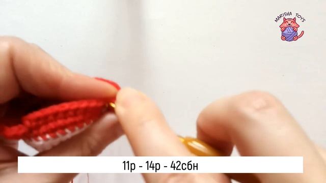 МК Клубничный китёнок крючком /  Брелок за час без пришивания / Strawberry Whale Crochet Pattern