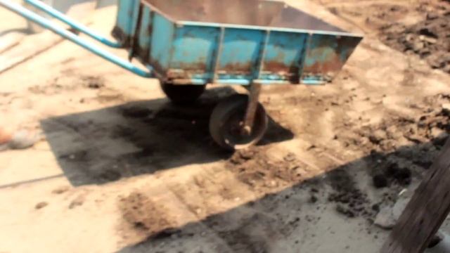 8 часть.Заливаем стяжку у бабушке и нам весело))) смотреть онлайн