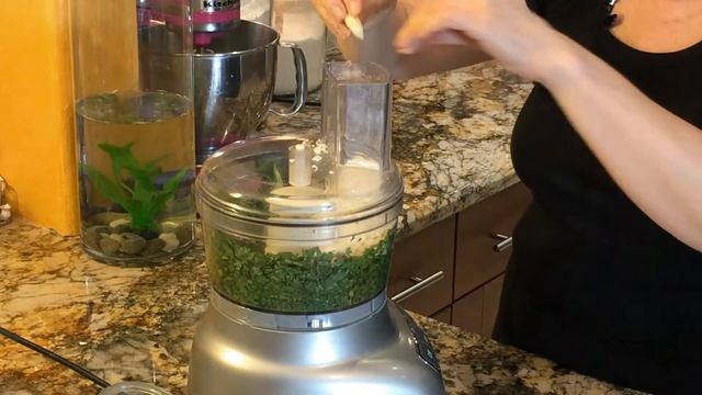 Cooking with Val - Pesto (Russian) смотреть онлайн