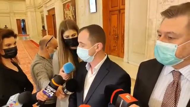 Declarații Alfred Simonis despre moțiunea împotriva lui Vlad Voiculescu смотреть онлайн